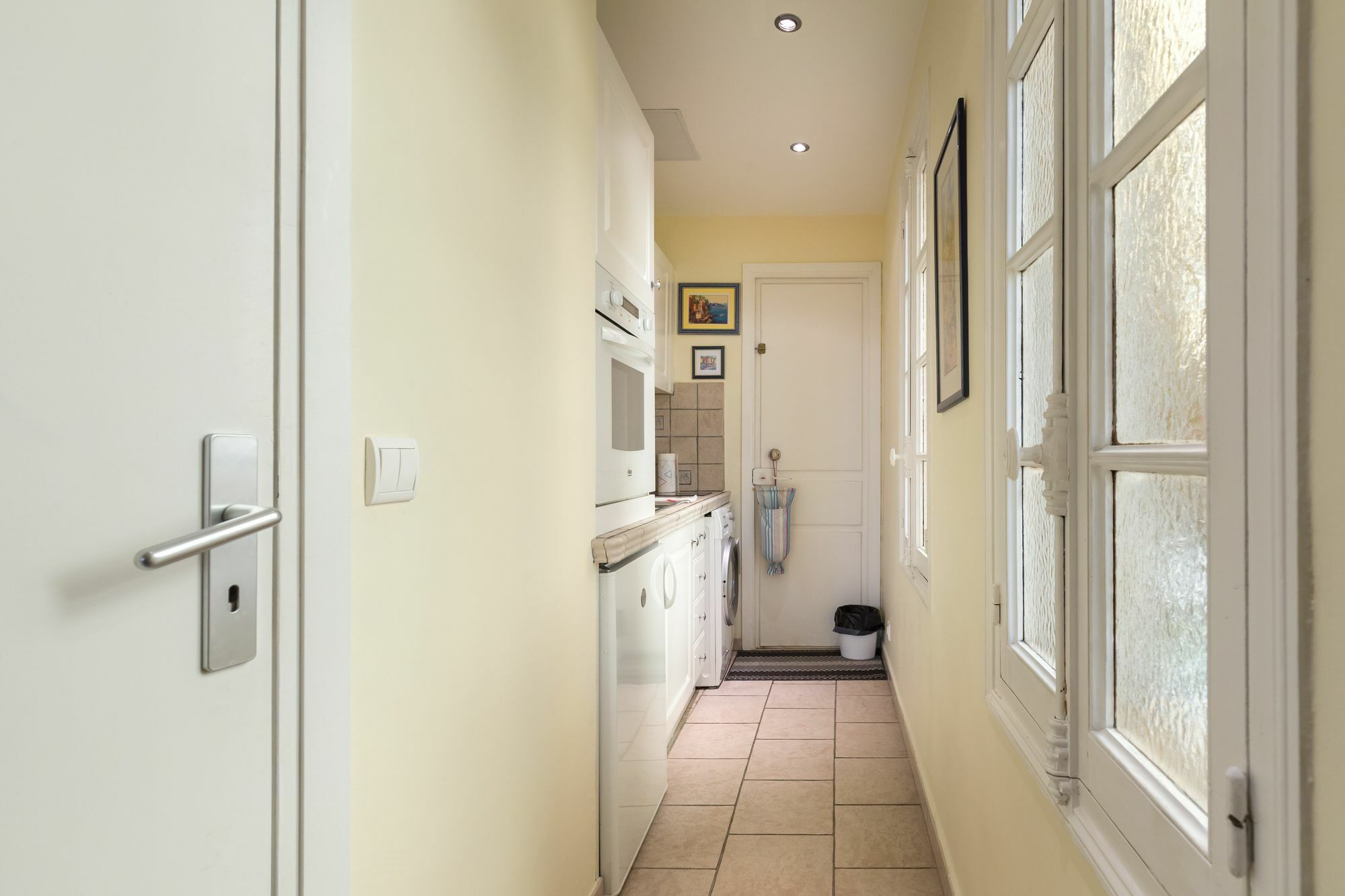 Charming Port View Studio: Steps from Palais, Cannes Exterior photo